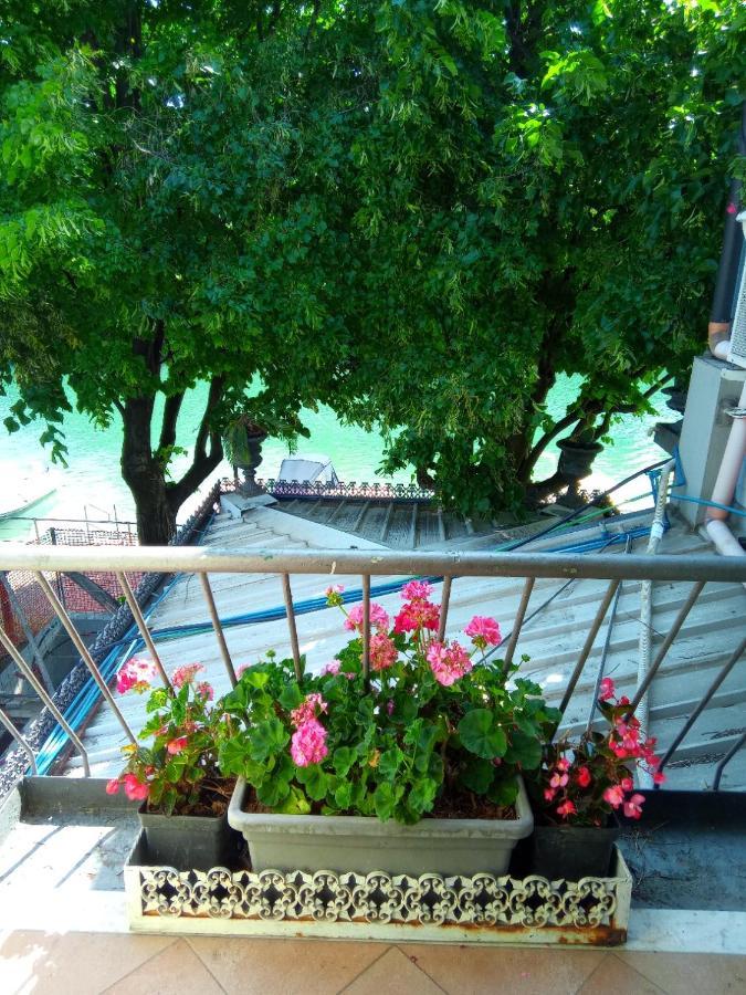 مونفالكوني Villa Fiorita المظهر الخارجي الصورة